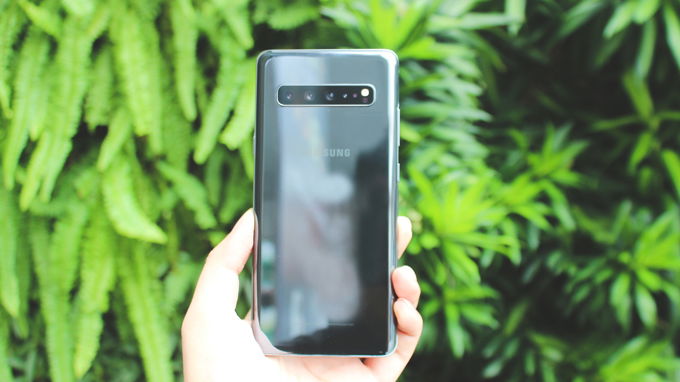 Galaxy S10 5G đã tạo sức hút lớn với mức giá hấp dẫn