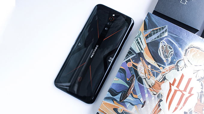 Camera Nubia Red Magic 5G được tích hợp 3 ống kính đáp ứng tốt nhu cầu chụp ảnh 