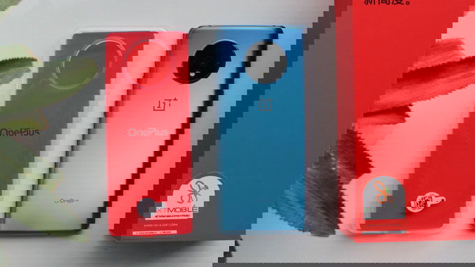  Thiết kế OnePlus 7T 128GB được đánh giá khá cao bởi vẻ ngoài sang trọng