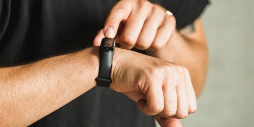 Xiaomi Mi Band 5: App 007Win hỗ trợ đa dạng nền tảng 1,2 inch, hỗ trợ Google Pay, giá chỉ 600 ngàn đồng