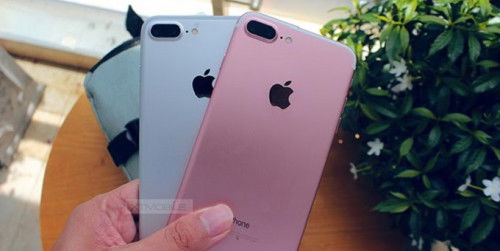 iPhone 7 Plus giảm sốc đến 900.000 đồng nên mua ngay hay chờ giảm tiếp?
