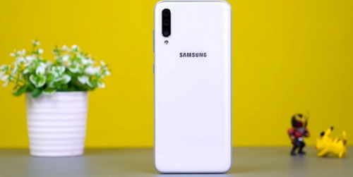 Galaxy A70s lộ ảnh trên TENAA với thiết kế độc đáo, sắp ra mắt