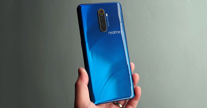 Mặt lưng Realme X2 Pro thực sự cao cấp