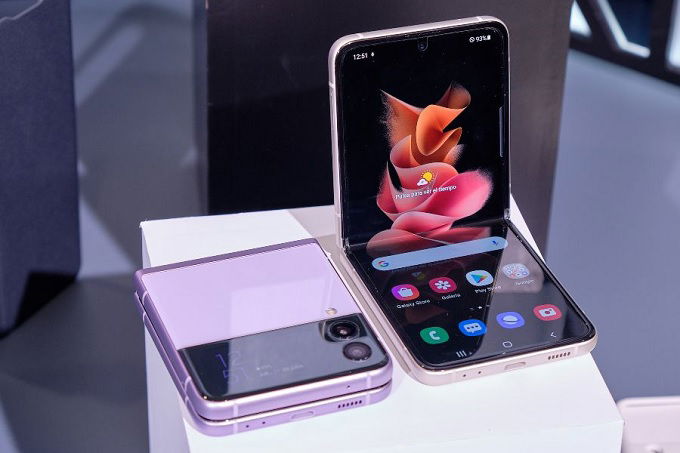 các tuỳ chọn màu sắc của người kế nhiệm Galaxy Z Flip 3 bất ngờ được xác nhận.