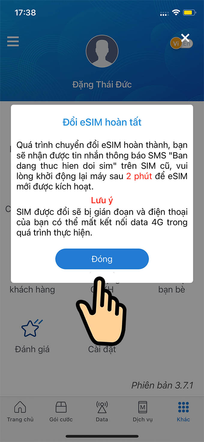 Hệ thống sẽ gửi thông báo việc hoàn tất cài đặt eSIM và bạn khởi động lại máy để sử dụng được eSIM