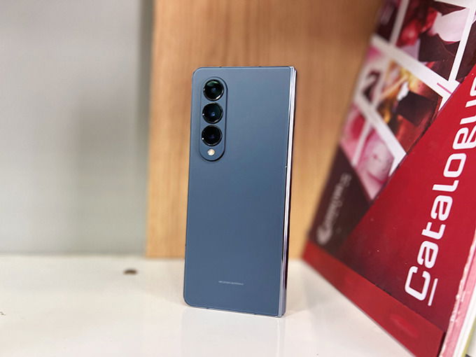 Galaxy Z Fold 4 được trang bị 3 camera sau