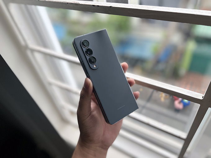 Galaxy Z Fold 4 - Điện thoại màn hình gập cao cấp nhất hiện nay