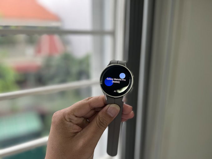 Màn hình Galaxy Watch 5 và Watch 5 Pro đều ngang tài ngang sức