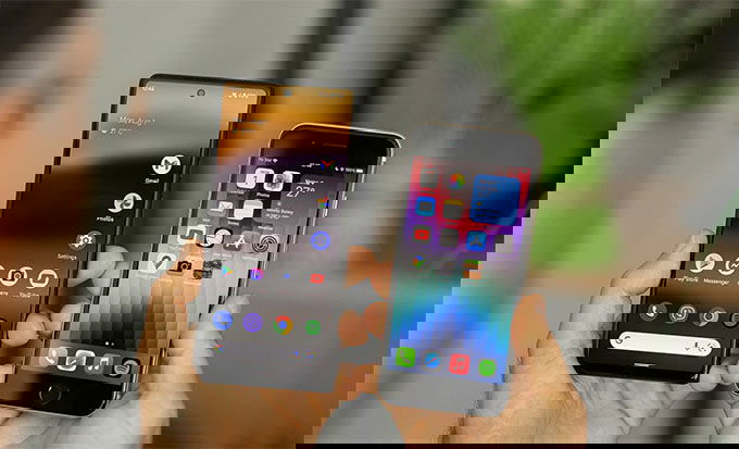 Màn hình Pixel 6a mang đến trải nghiệm tốt hơn so với đối thủ