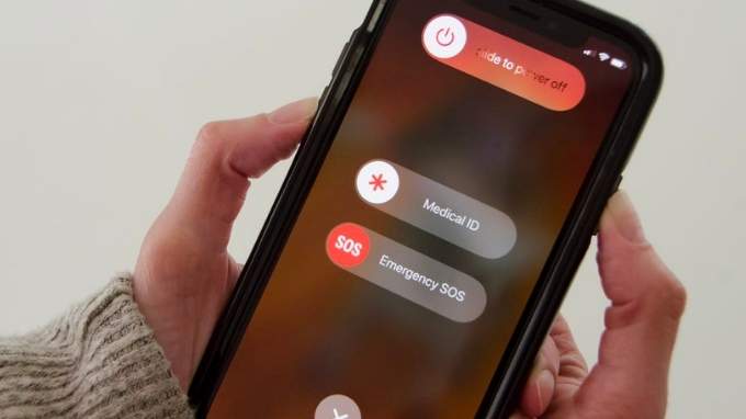 Khởi động lại iPhone khi App 007Win hỗ trợ đa dạng nền tảng bị tối