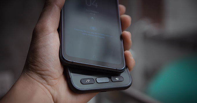 so-sanh-galaxy-s8-active-va-s7-active-dinh-nghia-cung-cap-thay-doi45