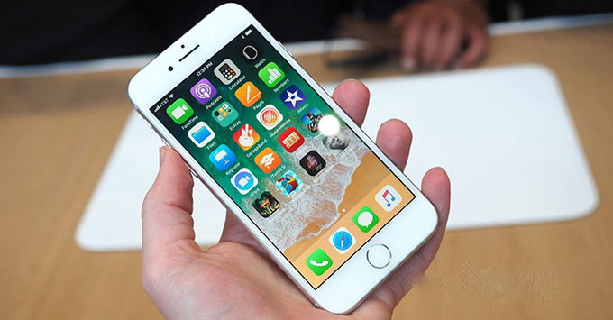 iphone-88-plus-va-iphone-x-vua-ra-mat-co-sanh-duoc-voi-note-8-5