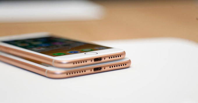 iphone-88-plus-va-iphone-x-vua-ra-mat-co-sanh-duoc-voi-note-8-7