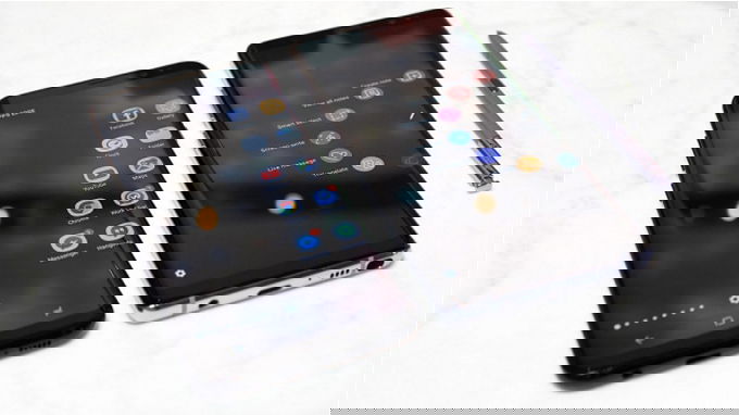 So-sanh-Note-8-cu-va-Galaxy-S8-Plus-cu-nen-chon-flagship-nao-007WIN