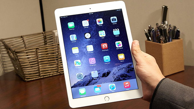 co-nen-mua-ipad-air-2-sau-4-nam-ra-mat-xtmobile