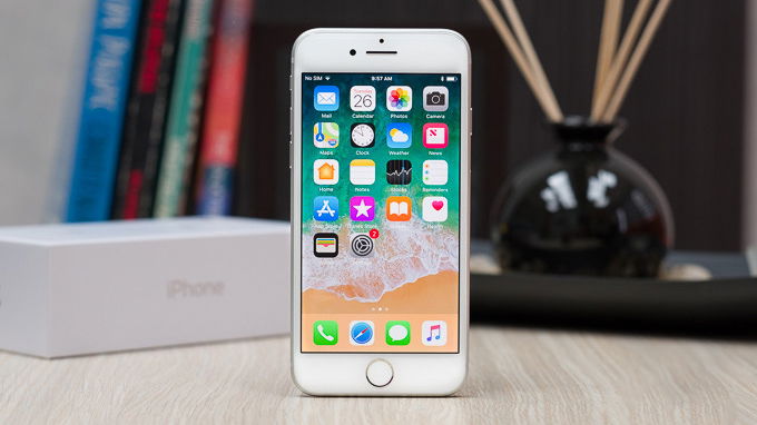 iPhone-8-cu-da-qua-su-dung-co-ngoai-hinh-dep-nhu-may-moi-xtmobile