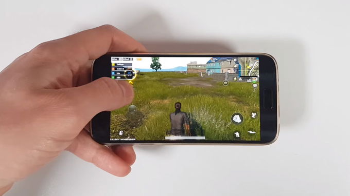 samsung-galaxy-s7-cu-xach-tay-co-the-choi-tot-hau-het-cac-tua-game-hien-nay-xtmobile
