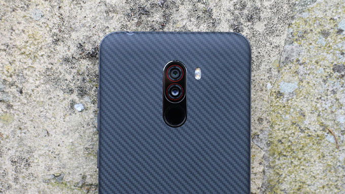 pocophone-f1-sap-sua-co-nhan-dien-khuon-mat-xtmobile