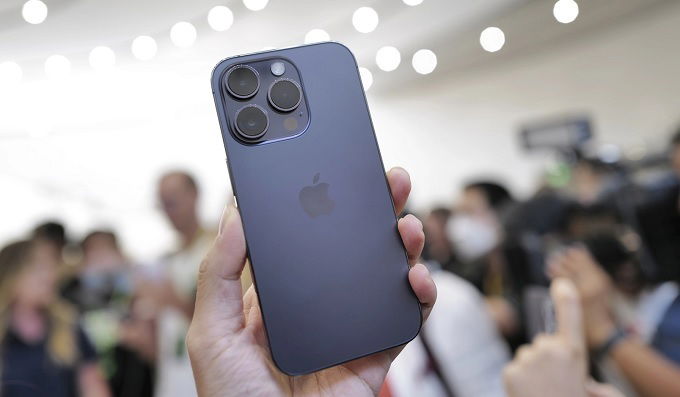 iPhone 14 Pro có phần đặc biệt hơn iPhone 13 Pro khi có thêm màu Deep Purple