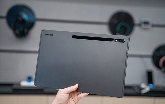 So sánh chi tiết 007Win nhà cái Galaxy Z Fold 4 và Galaxy Tab S8 Ultra: Thiết kế