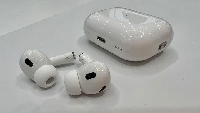 AirPods Pro 2 thể hiện ít bass hơn so với các mẫu tai nghe đối thủ
