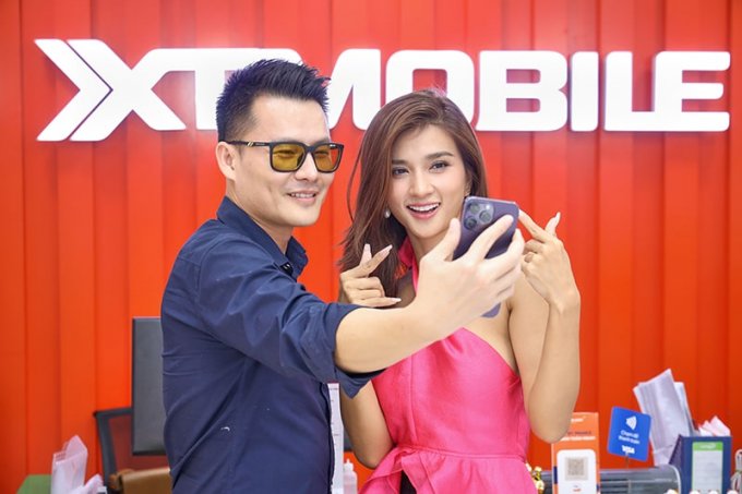 dien-vien-kim-tuyen-iphone-14-pro-max