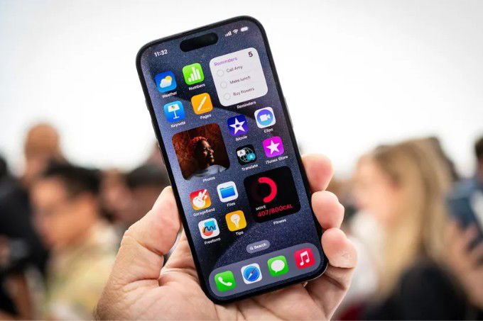 Màn hình iPhone 15 Pro