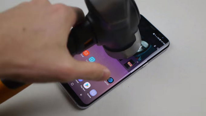 hammer-durability-test-galaxy-s8-plus-xtmobile