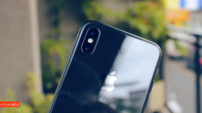 iphone-x-van-dang-hoat-dong-rat-muot-ma-xtmobile
