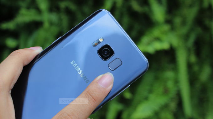 thiet-ke-la-mot-diem-cong-lon-tren-galaxy-s8-xtmobile