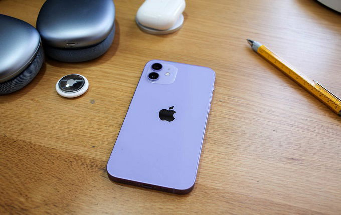 Dòng iPhone 12 cũng chỉ còn từ trên 14 triệu đồng