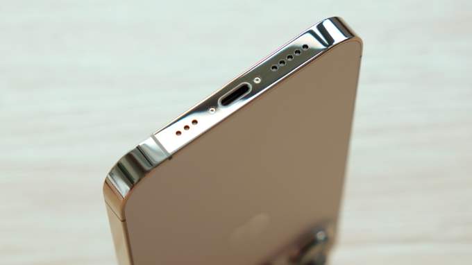 iPhone 13 Pro Max cho chất lượng âm thanh cực tốt