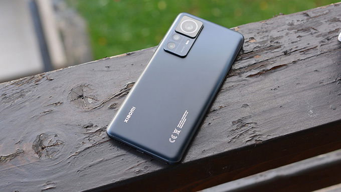 So sánh chi tiết iPhone 14 Pro Max và Xiaomi 12T Pro