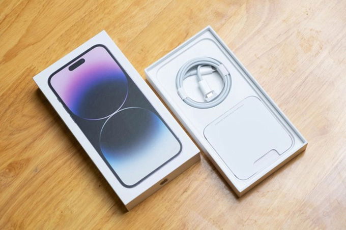 Cáp sạc tặng kèm iPhone 14 series không đánh giá cao về độ bền 