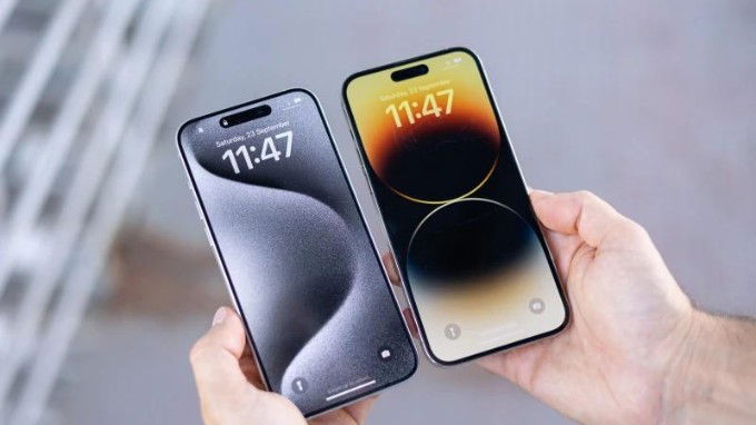 Hai chiếc 007win.com nền tảng chơi game sòng bạc trực tuyến đáng tin cậy nhất đều sở hữu tấm nền OLED