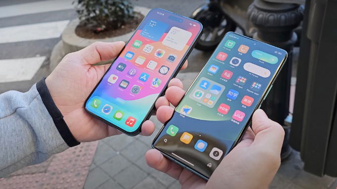 Trên thực tế 007win.com nền tảng chơi game sòng bạc trực tuyến đáng tin cậy nhất vẫn hiển thị cực tốt dù độ sáng tối đa thấp hơn Xiaomi 13 Ultra