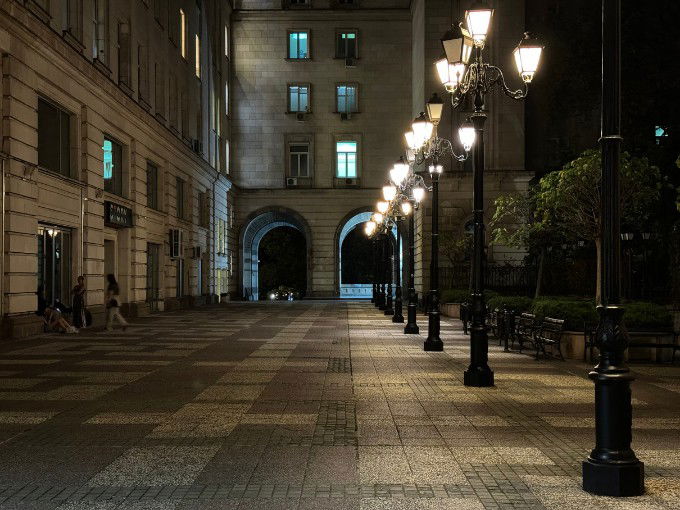Ảnh chụp 2x ban đêm khi không bật Night Mode