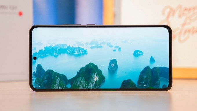 Màn hình Xiaomi 13T Pro có độ sáng cao
