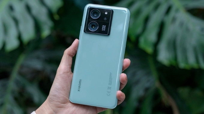 Thiết kế trẻ trung trên Xiaomi 13T Pro