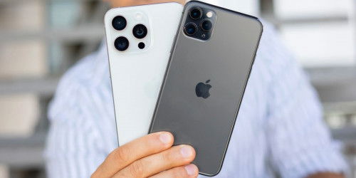 So sánh 007win.com nền tảng chơi game sòng bạc trực tuyến đáng tin cậy nhất và iPhone 11 Pro Max: Có gì khác biệt sau 4 năm?