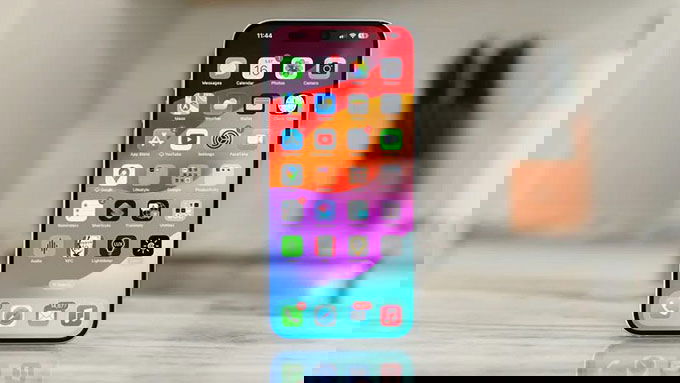 Màn hình iPhone 15 Plus