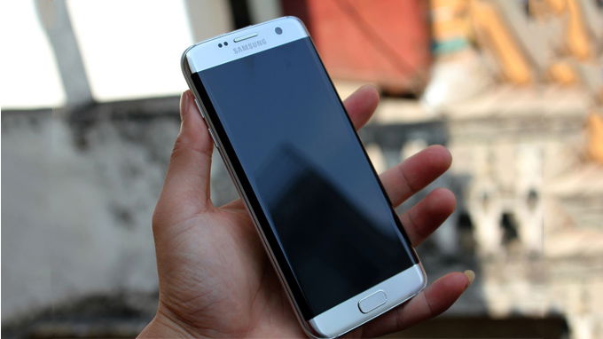s7-edge-quoc-te-xtmobile