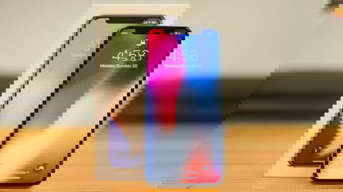 iPhoneX-dau-tien-duoc-ban-ra-voi-muc-gia-68-trieu-dong-XTMobile