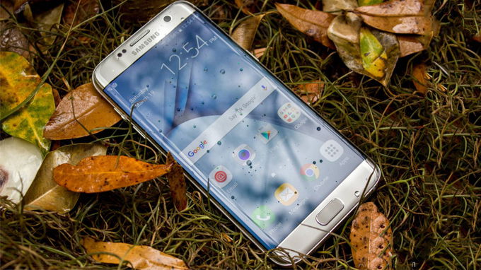Galaxy-S7-Adge-giam-voi-gia-hap-dan-XTMobile