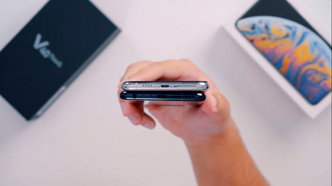 jack-3-5-mm-lg-v40-thinq-vs-iphone-xs-max-xtmobile