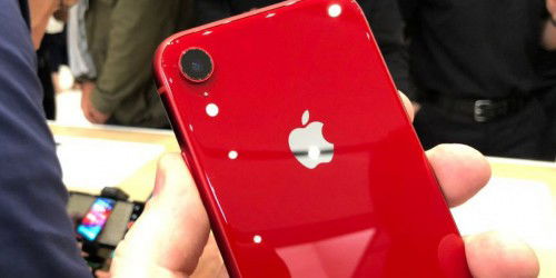 iPhone XR là chiếc iPhone có tuổi thọ pin tốt nhất trong mọi thời đại