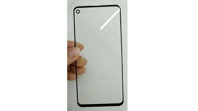 Màn hình nốt ruồi mới trên Galaxy A8s