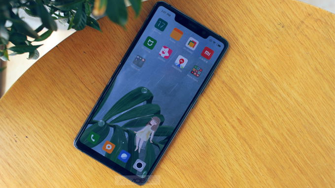 Xiaomi Mi 8 SE chạy Android Q xuất hiện trên Geekbench là một bản thử nghiệm