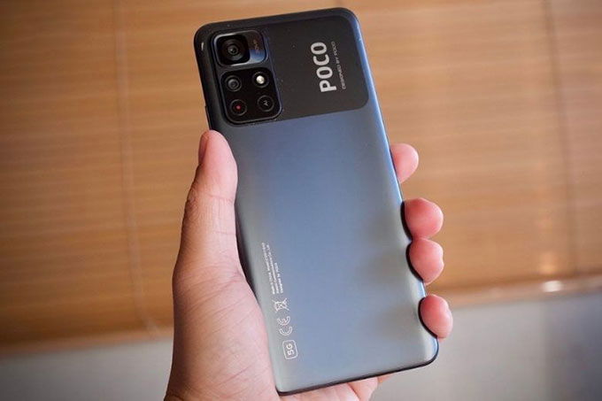 Poco m4 pro có cụm 2 camera và camera trước 16MP