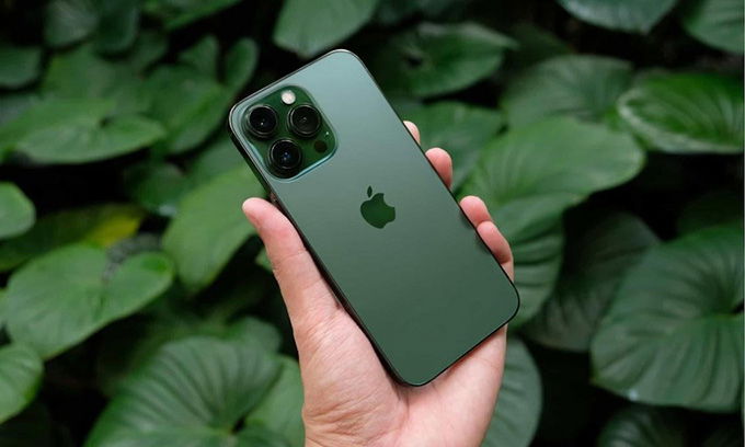 iPhone 13 Pro Max sở hữu thêm cảm biến chiều sâu và ống kính tele